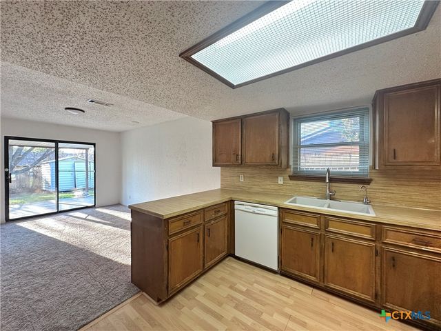1908 Stardust Street, Killeen, TX 76543