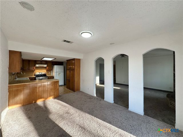 1908 Stardust Street, Killeen, TX 76543