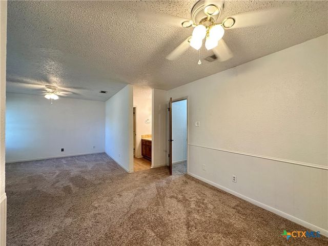 1908 Stardust Street, Killeen, TX 76543