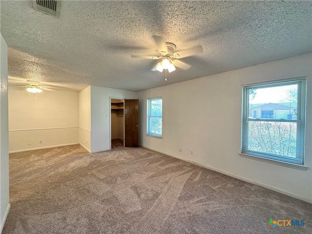 1908 Stardust Street, Killeen, TX 76543