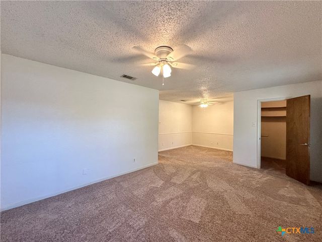 1908 Stardust Street, Killeen, TX 76543