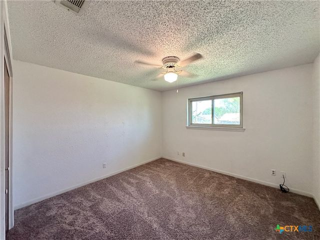 1908 Stardust Street, Killeen, TX 76543
