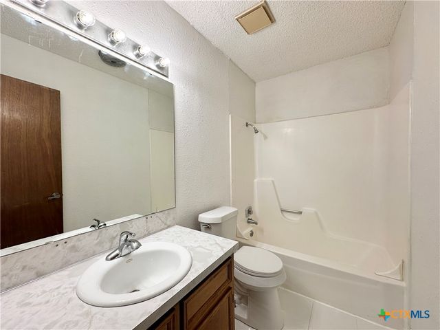 1908 Stardust Street, Killeen, TX 76543