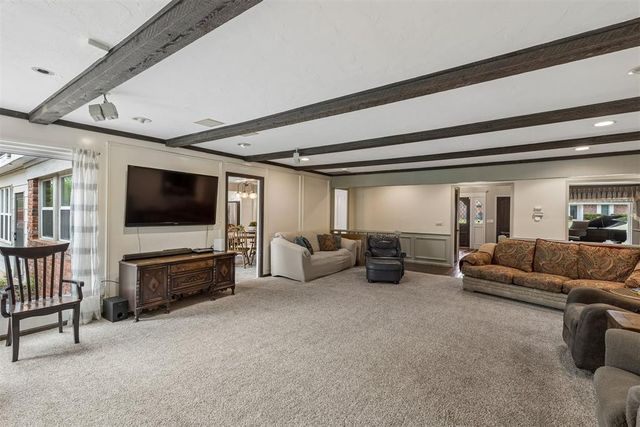 806 Glenmanor Drive, Midwest City, OK 73110