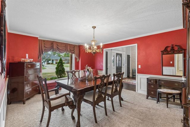 806 Glenmanor Drive, Midwest City, OK 73110