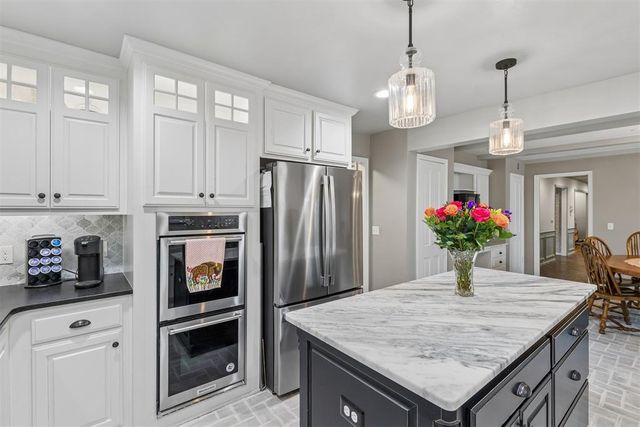 806 Glenmanor Drive, Midwest City, OK 73110