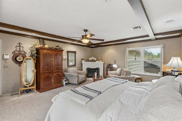 806 Glenmanor Drive, Midwest City, OK 73110