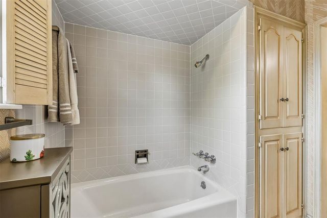 806 Glenmanor Drive, Midwest City, OK 73110