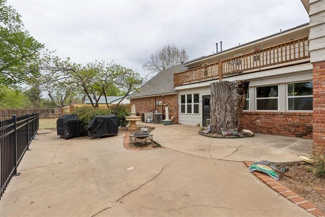 806 Glenmanor Drive, Midwest City, OK 73110