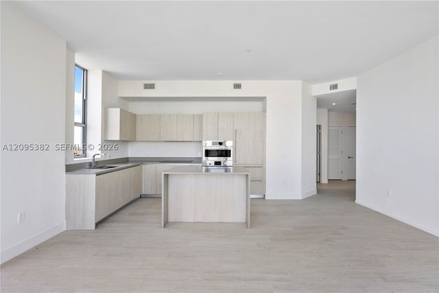 4010 S S Ocean Dr T4301-PENTHOUSE, Hollywood, FL 33019