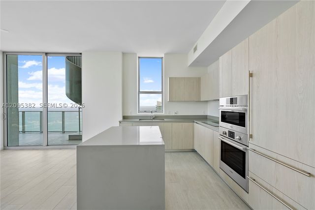 4010 S S Ocean Dr T4301-PENTHOUSE, Hollywood, FL 33019