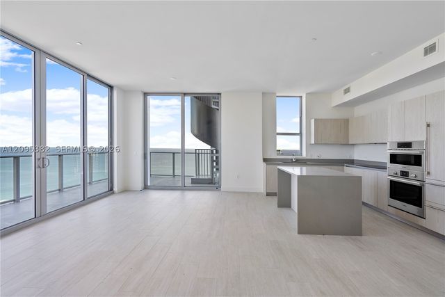 4010 S S Ocean Dr T4301-PENTHOUSE, Hollywood, FL 33019