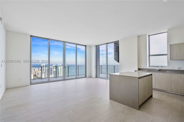 4010 S S Ocean Dr T4301-PENTHOUSE, Hollywood, FL 33019