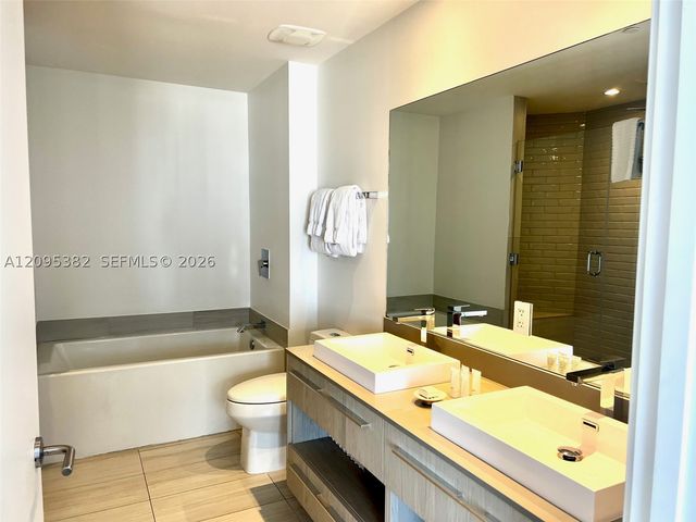 4010 S S Ocean Dr T4301-PENTHOUSE, Hollywood, FL 33019