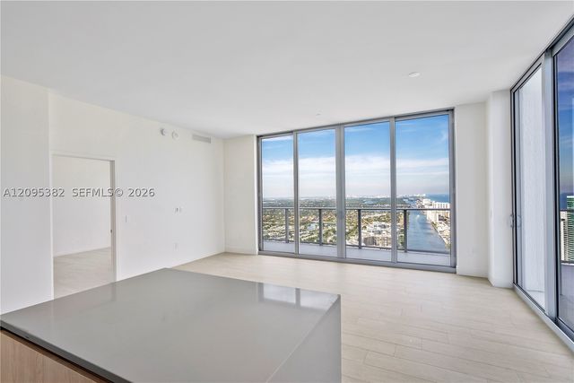 4010 S S Ocean Dr T4301-PENTHOUSE, Hollywood, FL 33019