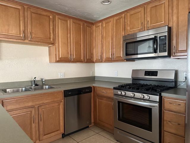 815 W PLYMOUTH STREET, Tampa, FL 33603