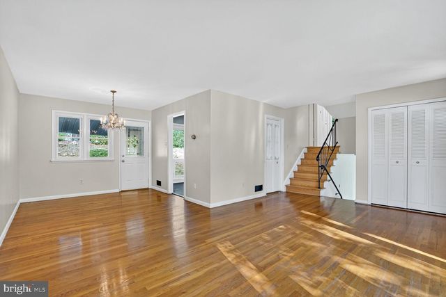 6120 SQUIRE LN, Alexandria, VA 22310