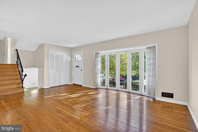 6120 SQUIRE LN, Alexandria, VA 22310