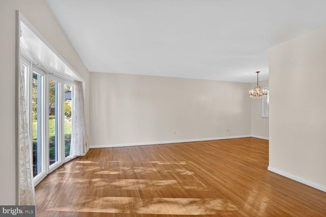 6120 SQUIRE LN, Alexandria, VA 22310