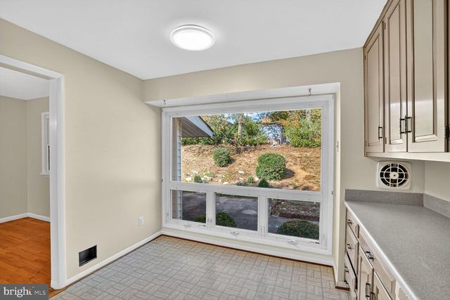 6120 SQUIRE LN, Alexandria, VA 22310