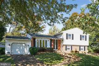 6120 SQUIRE LN, Alexandria, VA 22310