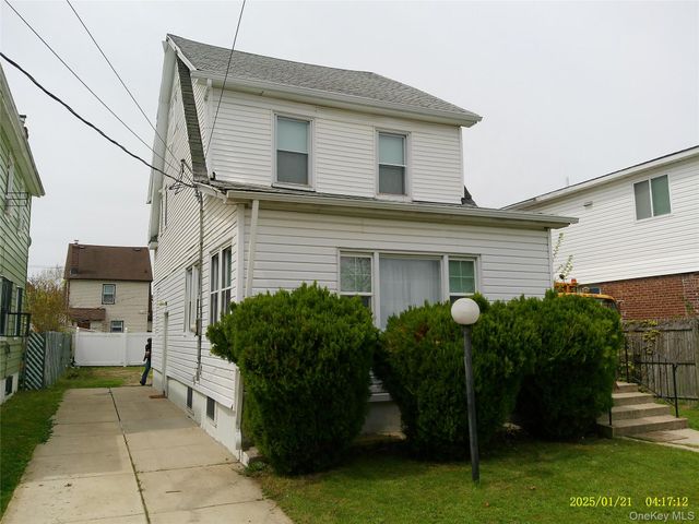 12128 194th Street, Springfield Gardens, NY 11413