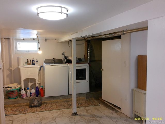 12128 194th Street, Springfield Gardens, NY 11413