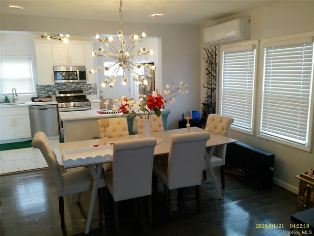 12128 194th Street, Springfield Gardens, NY 11413