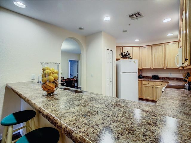 3050 PIRATES RETREAT COURT 207, Kissimmee, FL 34747