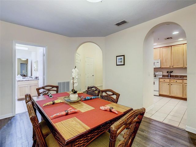3050 PIRATES RETREAT COURT 207, Kissimmee, FL 34747
