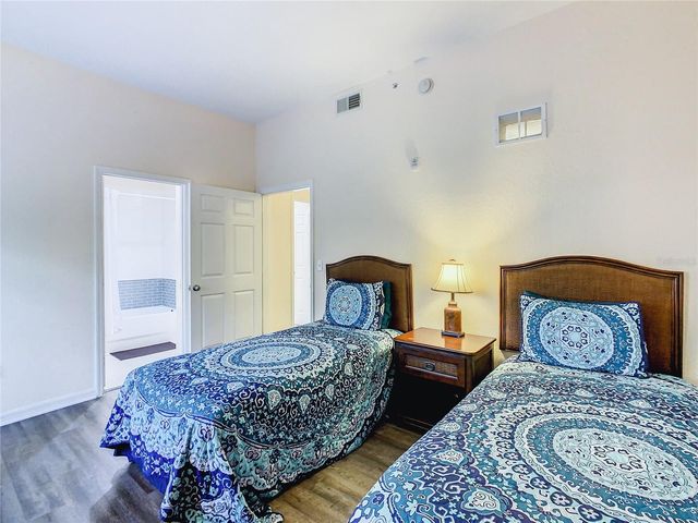 3050 PIRATES RETREAT COURT 207, Kissimmee, FL 34747