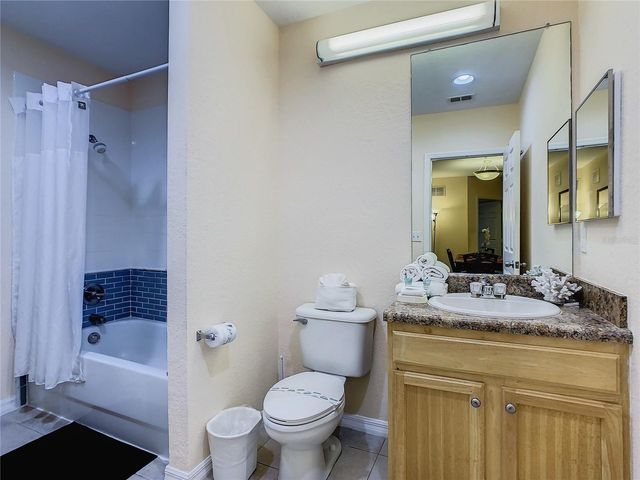 3050 PIRATES RETREAT COURT 207, Kissimmee, FL 34747