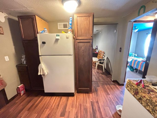 617 N ELECTRA STREET, Electra, TX 76360