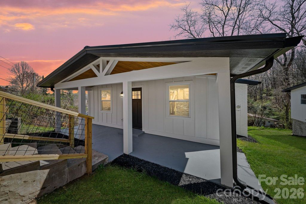 40 & 48 Sunnyside Road, Waynesville, NC 28786