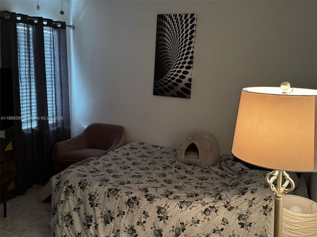 4424 NW Alsace Ave, Port St. Lucie, FL 34983