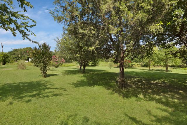 9437 Johns A Road, Alvarado, TX 76009