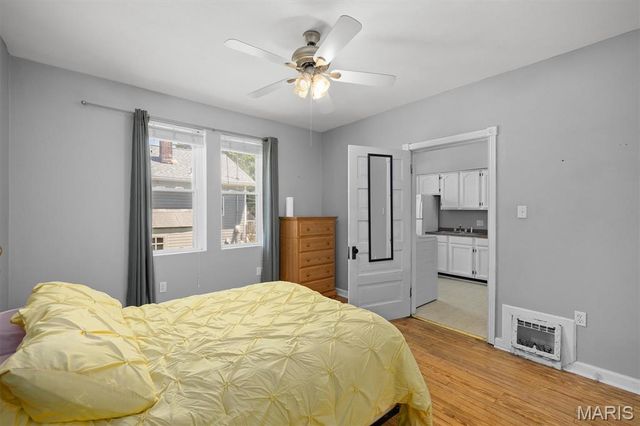 920 S 5th Street, Belleville, IL 62220