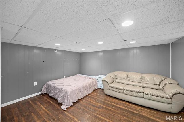 920 S 5th Street, Belleville, IL 62220