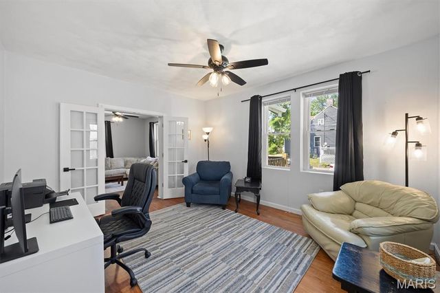 920 S 5th Street, Belleville, IL 62220
