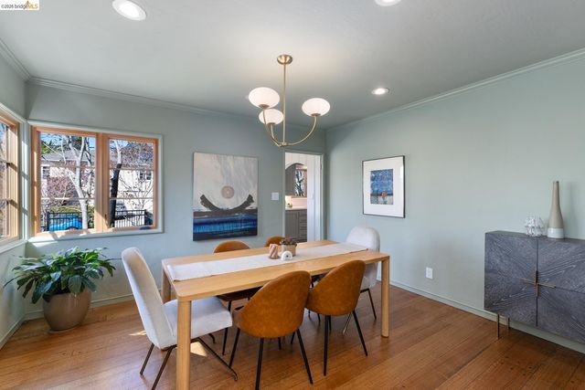 101 Windsor Ave., Kensington, CA 94708