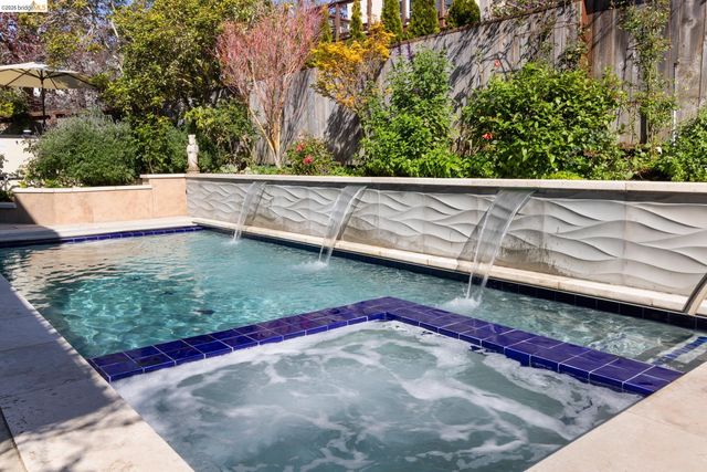 101 Windsor Ave., Kensington, CA 94708