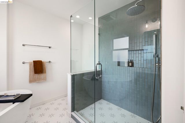 101 Windsor Ave., Kensington, CA 94708