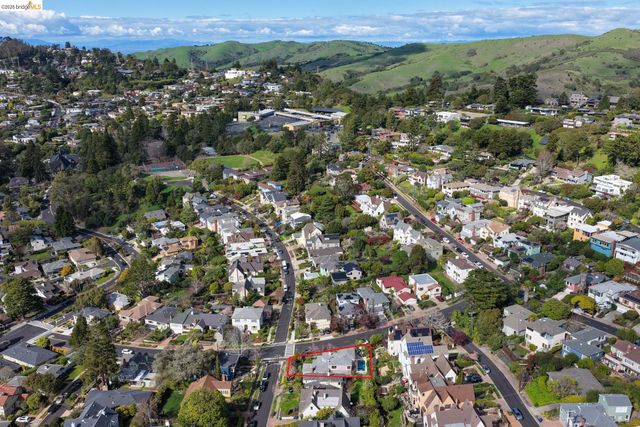 101 Windsor Ave., Kensington, CA 94708