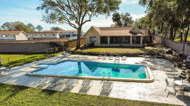 11001 SE SUNSET HARBOR ROAD B10, Summerfield, FL 34491