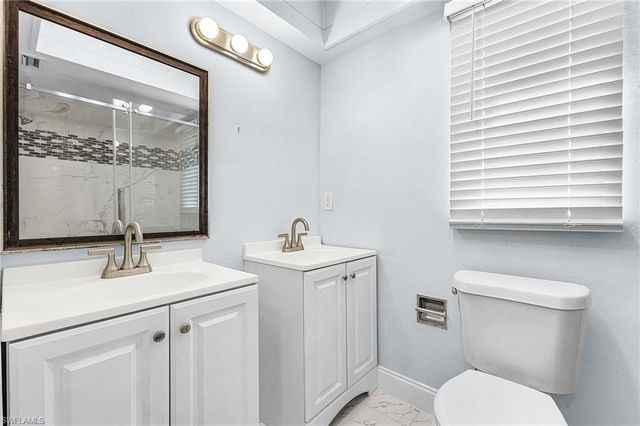 3855 SE 7th PL, Cape Coral, FL 33904