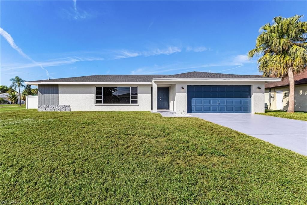 3855 SE 7th PL, Cape Coral, FL 33904