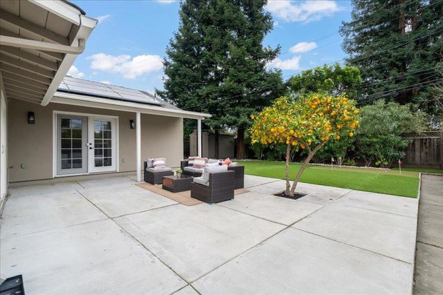 1704 Virginia Avenue, Redwood City, CA 94061