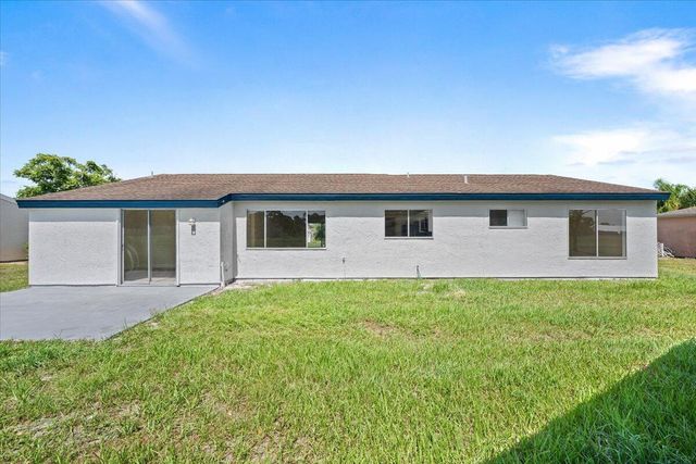 3132 SW Watson Court, Port St. Lucie, FL 34953