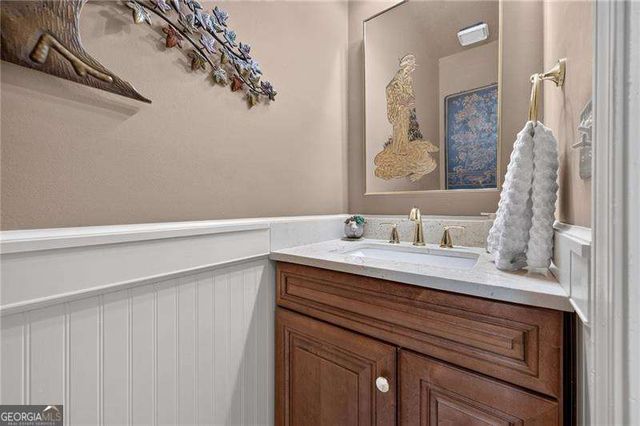 6685 Waterbury Way, Cumming, GA 30040