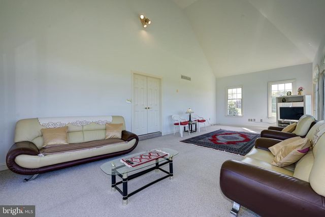 606 MCELWEE RD, Moorestown, NJ 08057